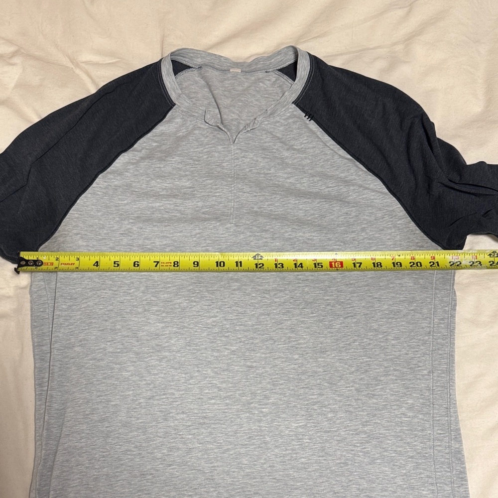 Lululemon Raglan Henley - Picture 4 of 6